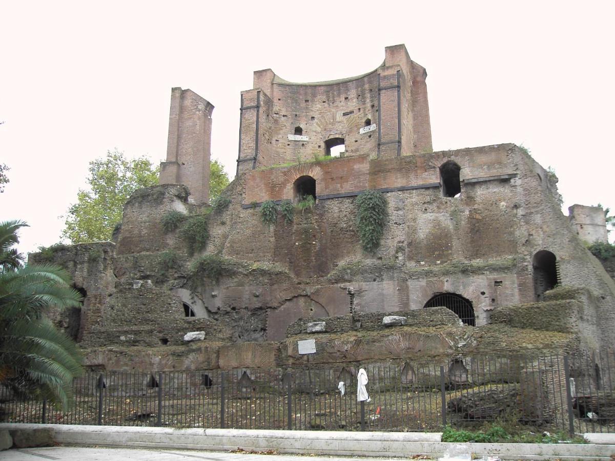 Bed And Breakfast Piazza Vittorio87 Rome Bagian luar foto